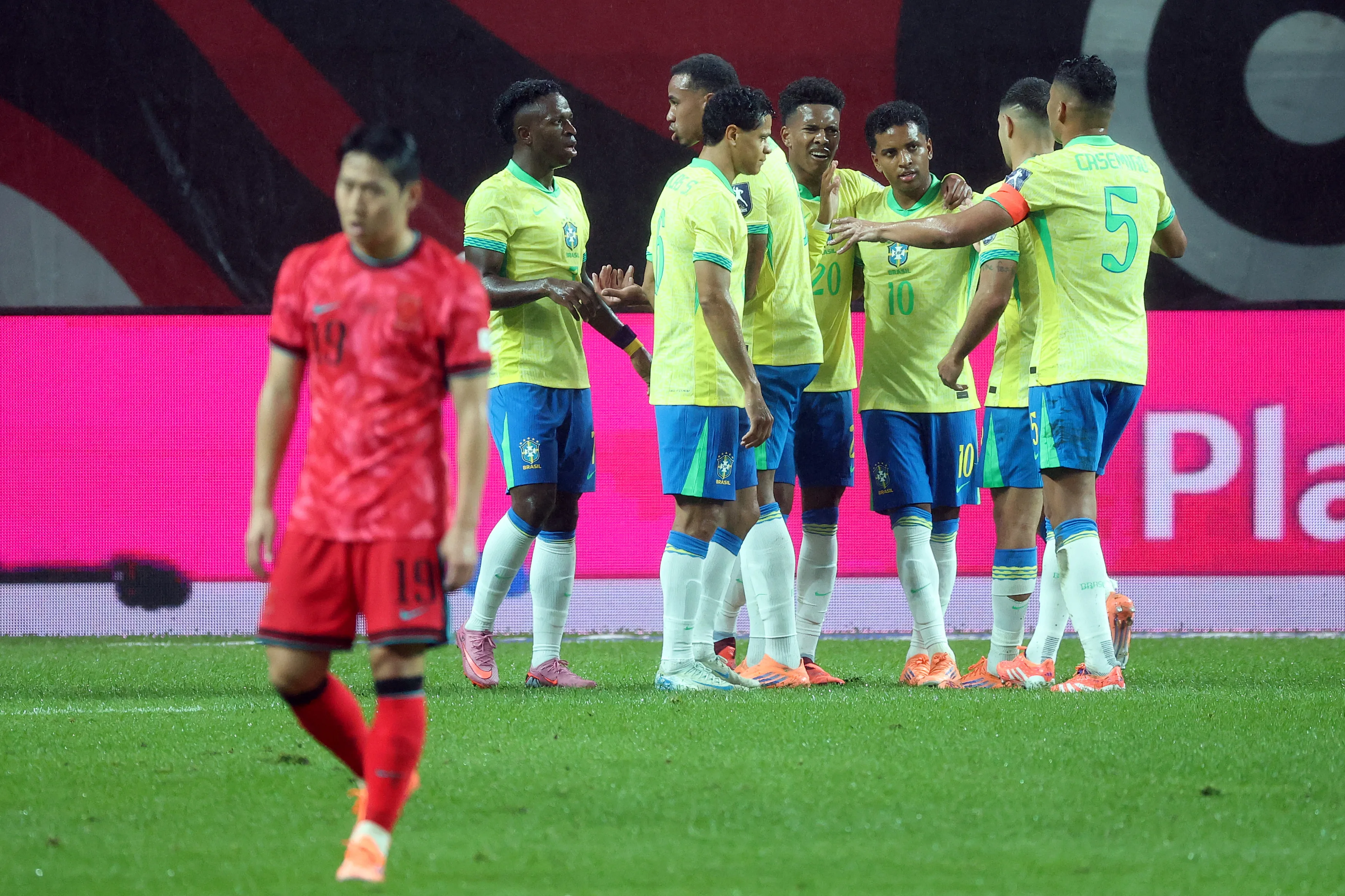 ? Brazil midfielder continues excellent run of form with silky assist