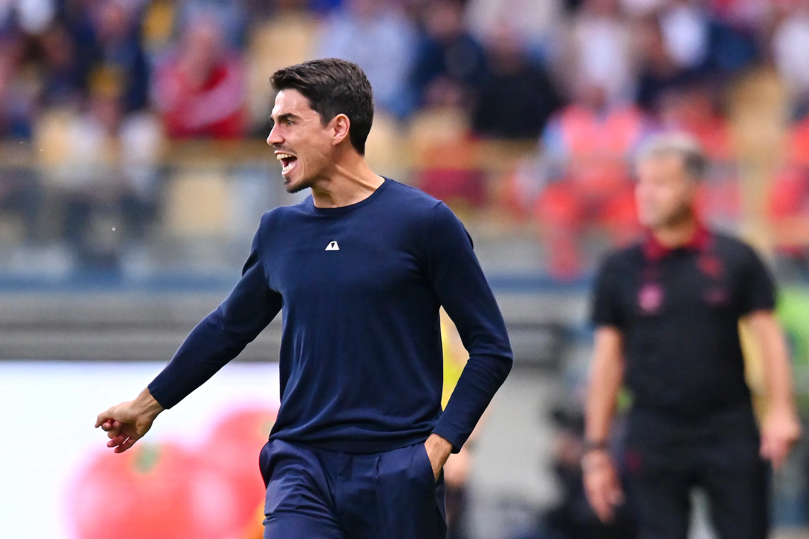 Ο Κάρλος Κουέστα γράφει ιστορία στη Serie A