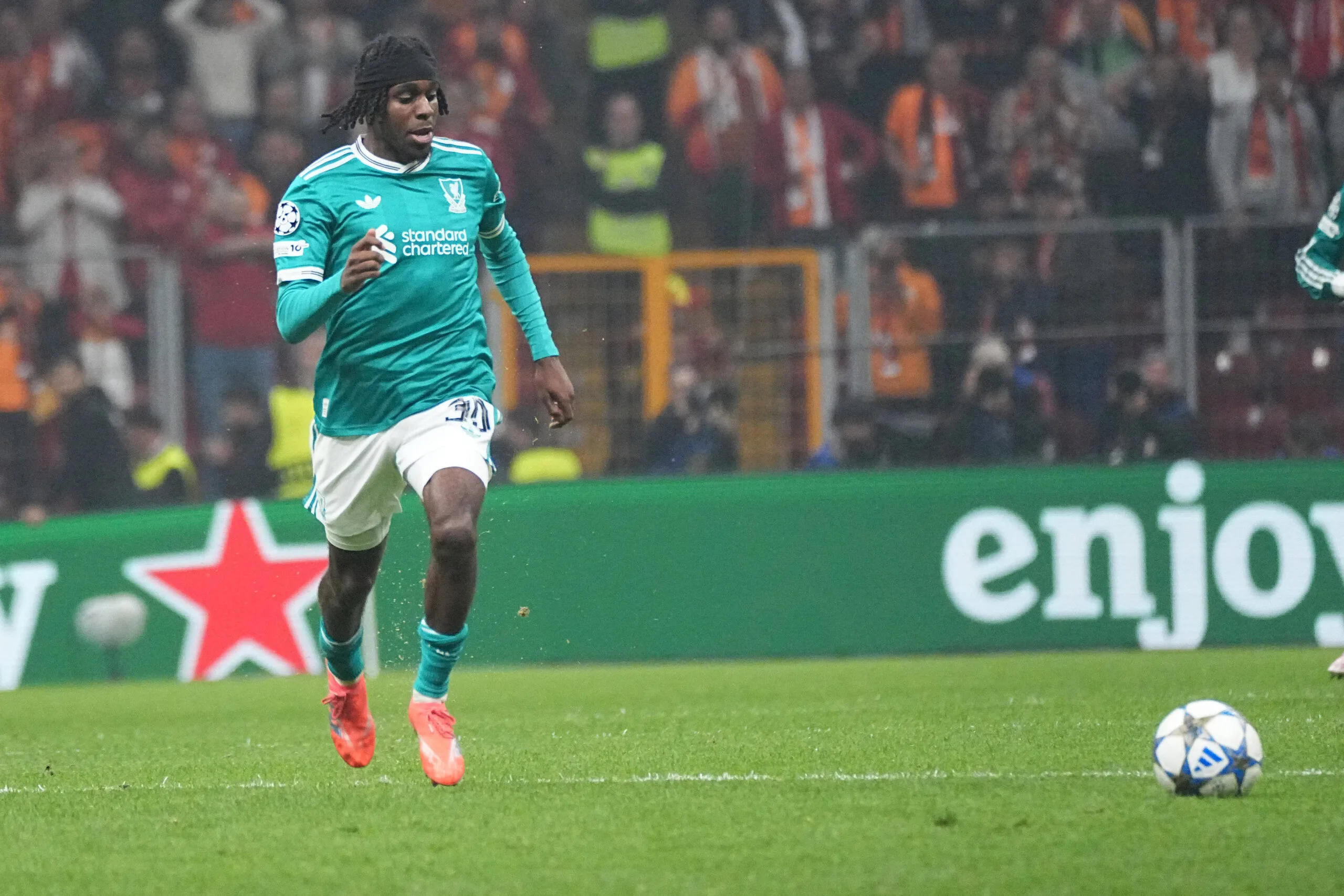 Dutch media criticises Liverpool star’s performance in 4-0 win