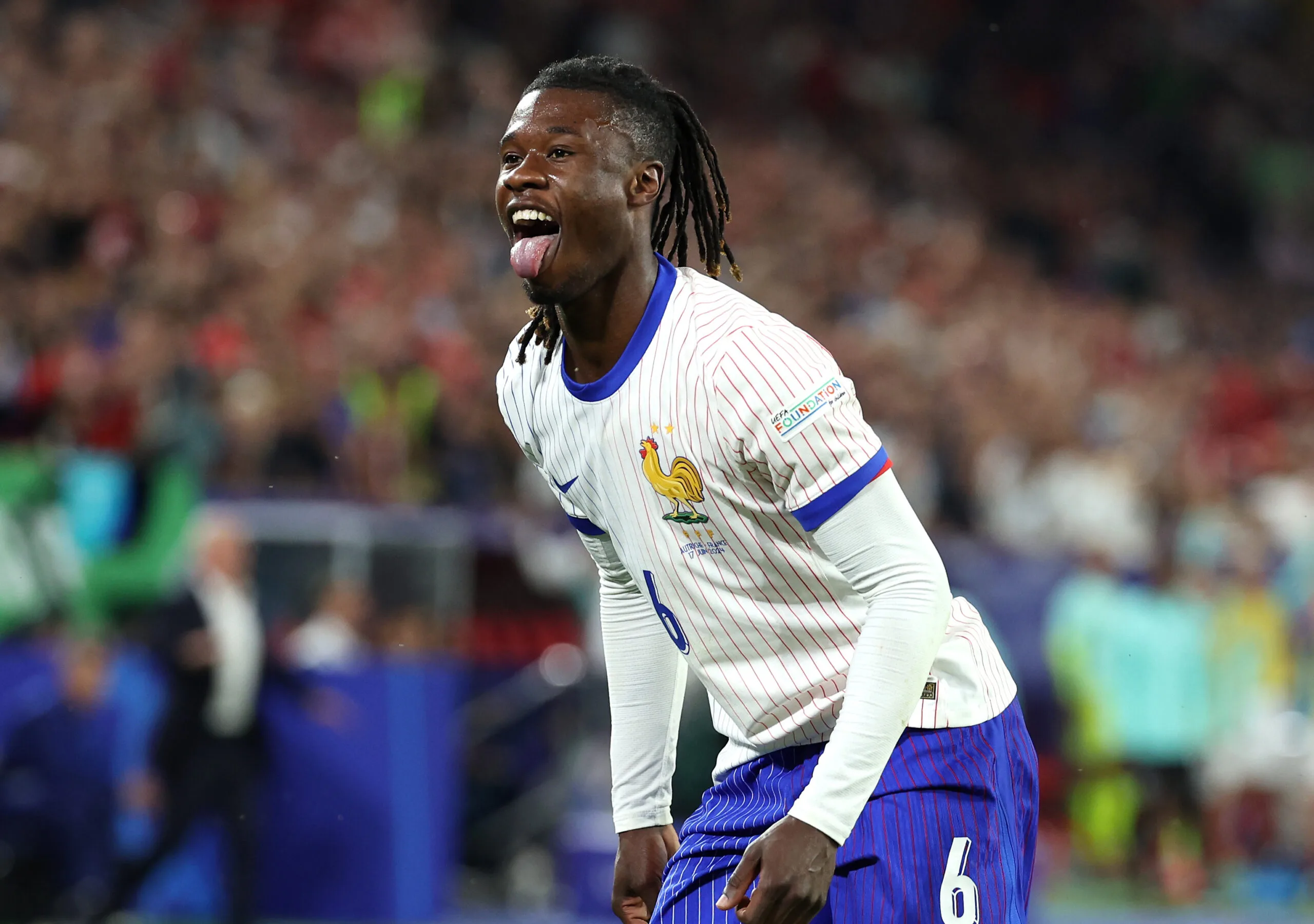 Η Λίβερπουλ Στοχεύει τον Καμαβινγκά: Μια Κίνηση για το Μέλλον;