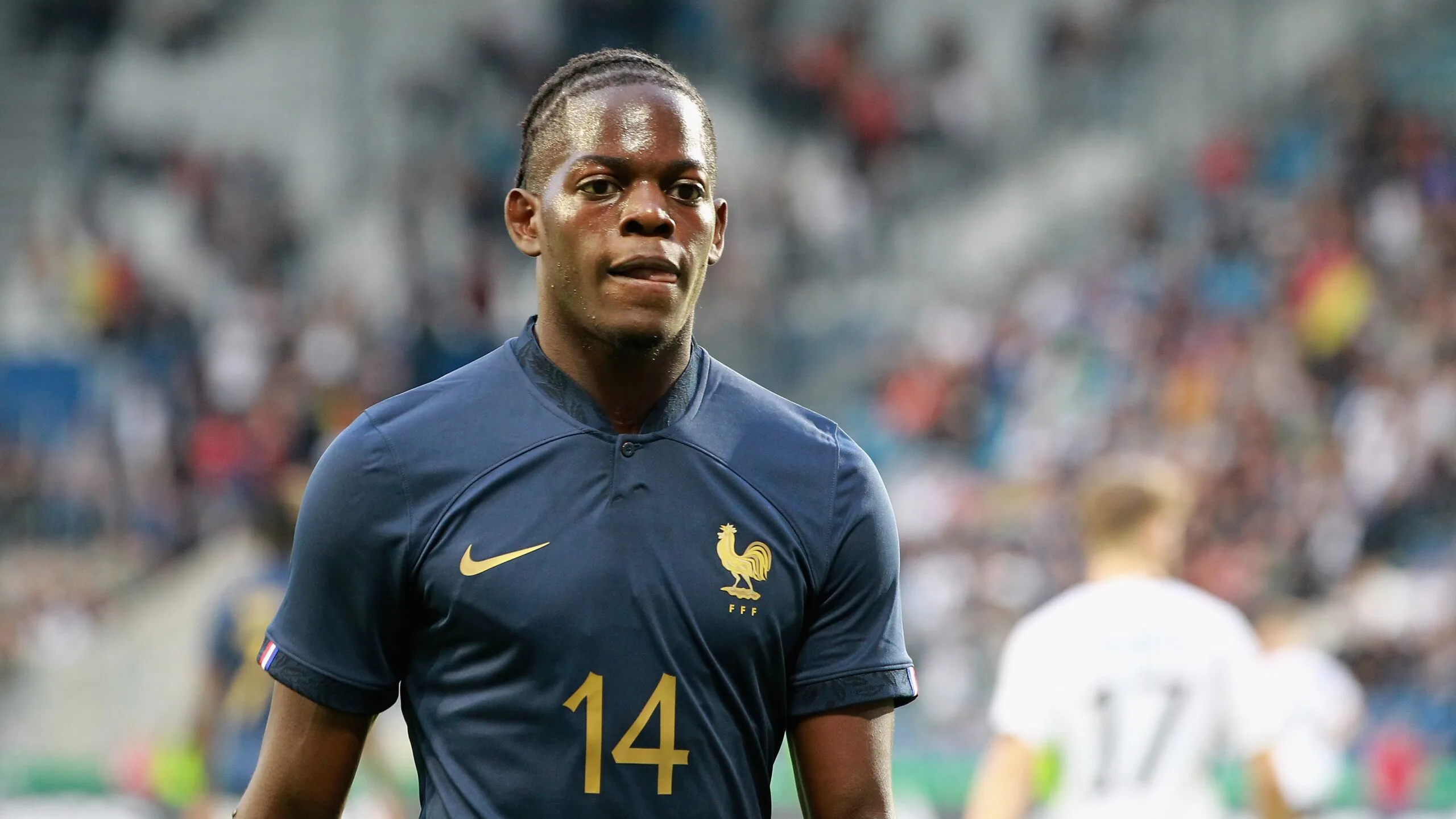 Η Μάντσεστερ Γιουνάιτεντ Αντιμετωπίζει Σκληρό Ανταγωνισμό για τον Λουκέμπα