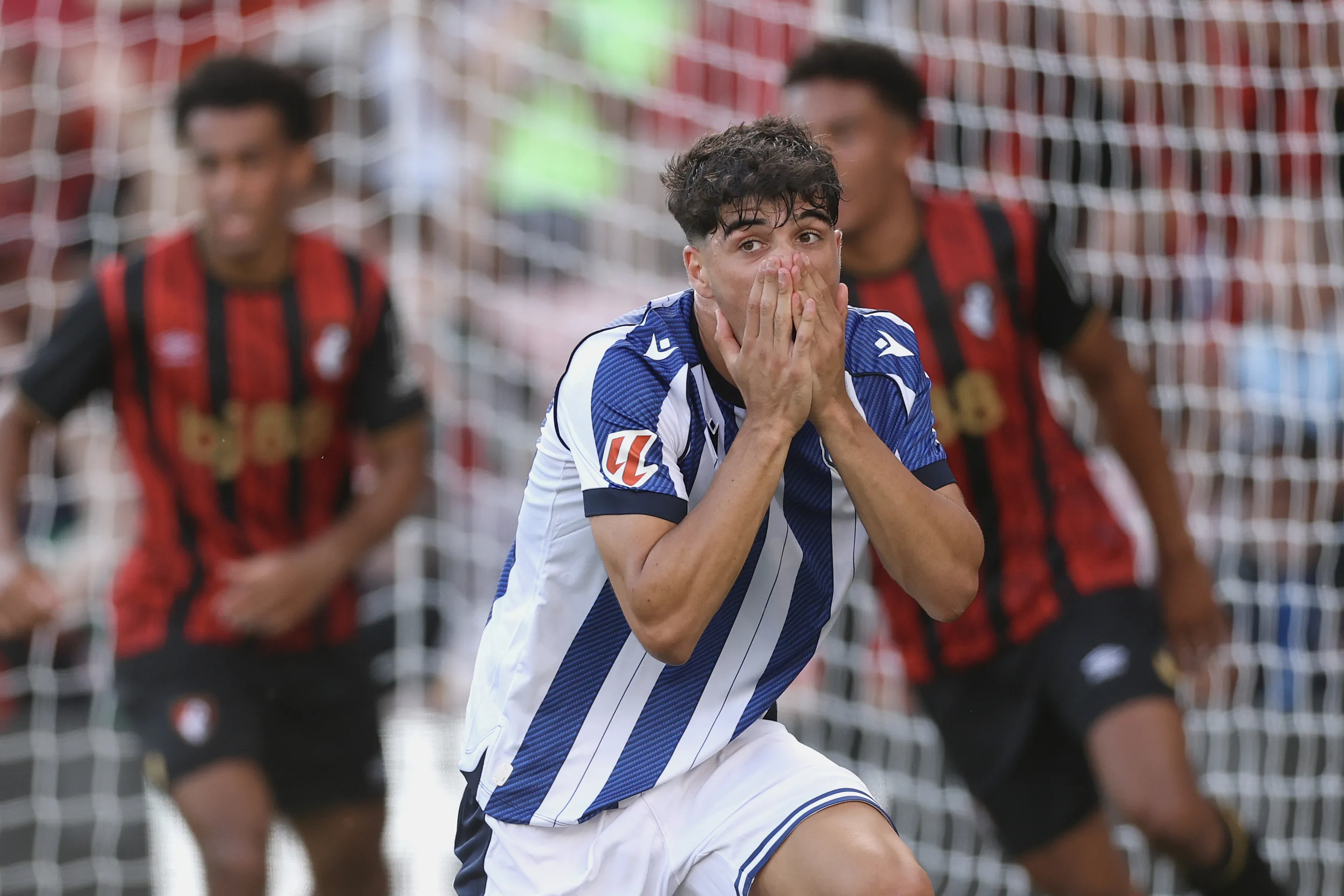 ? Official: Jon Martín extends his contract with Real Sociedad