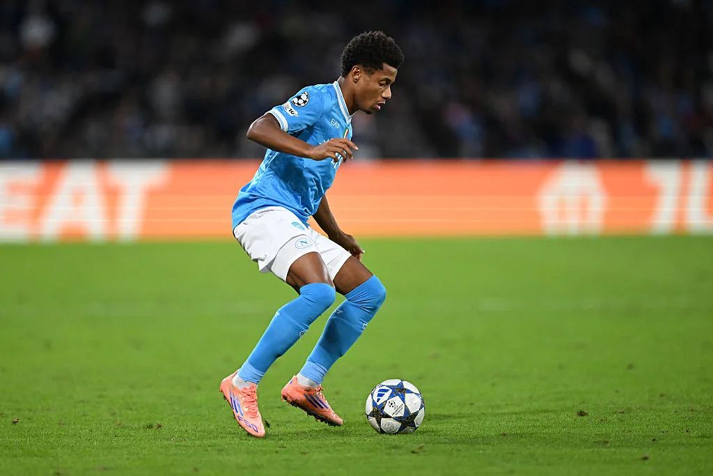 Συναρπαστικές αναμετρήσεις στη Serie A: Μπολόνια-Νάπολι και Τζένοα-Φιορεντίνα