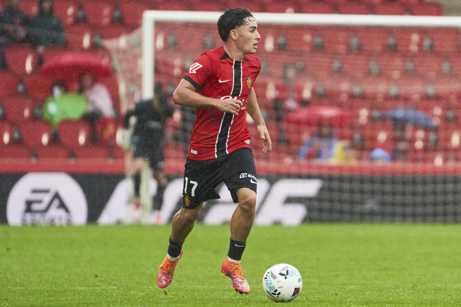 Barcelona forced into tough decision as former youth team star with buyback clause begins to spark transfer noise