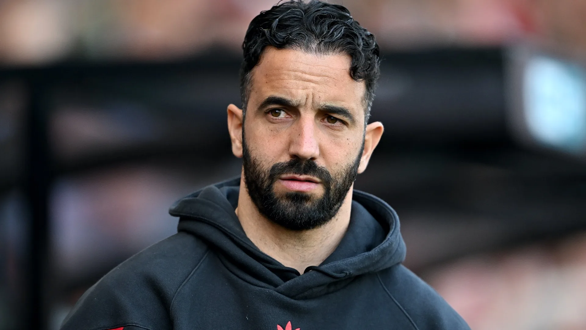 Ο Άνταμ Γουόρτον Απαντά στις Φήμες για Μεταγραφή