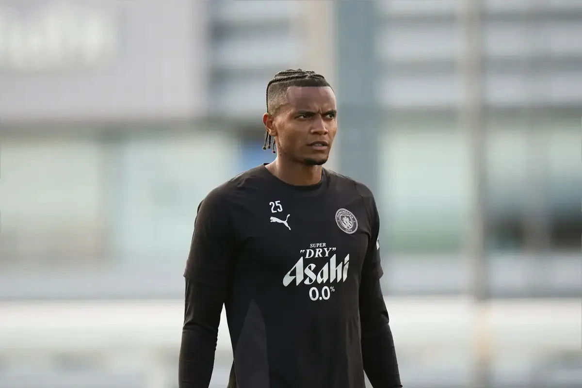 Ο Ακαντζί επιθυμεί μόνιμη μεταγραφή στην Ίντερ το 2026