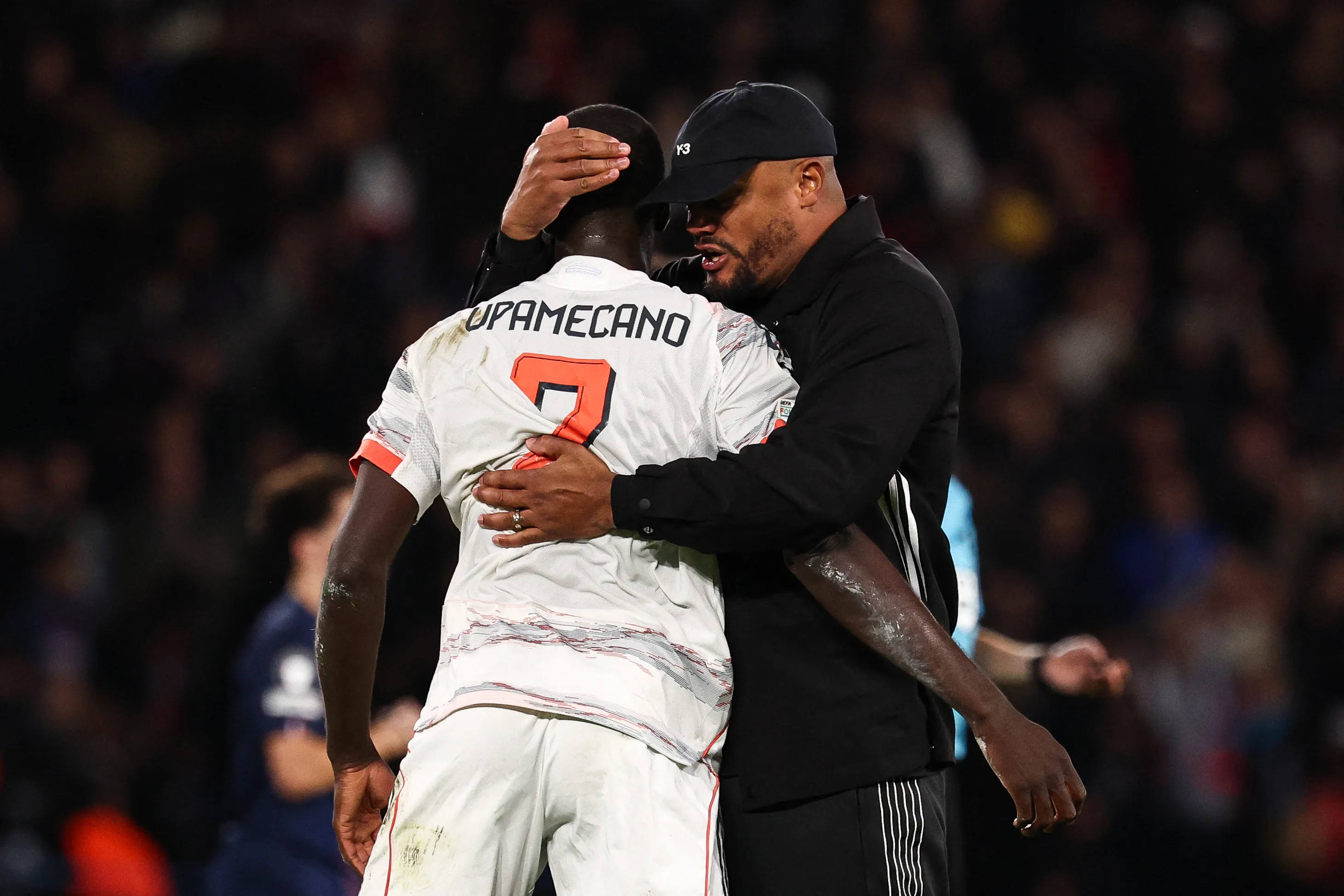 Η Μαγική Νύχτα της Μπάγερν στο Παρκ ντε Πρενς