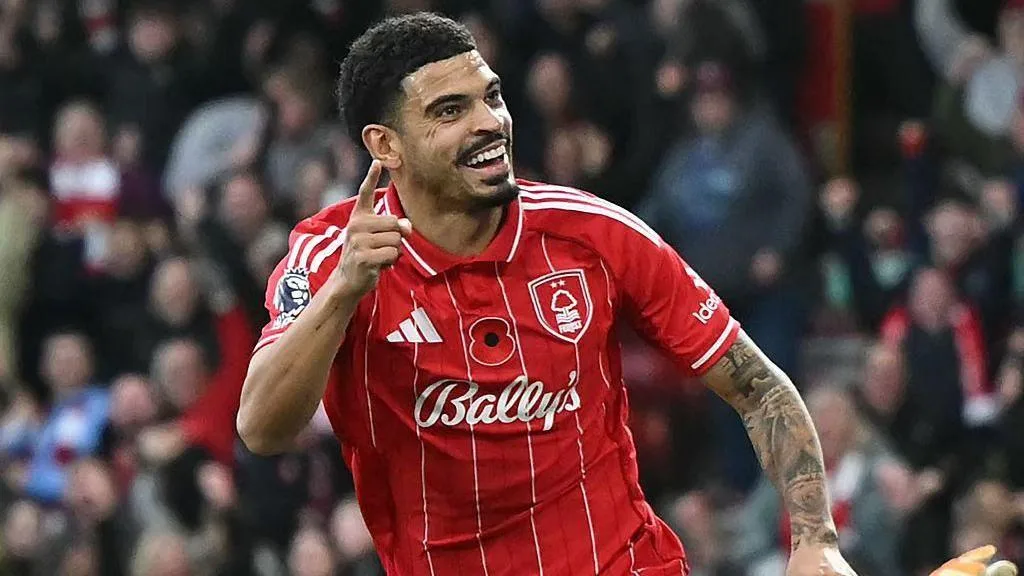 Η Νότιγχαμ Φόρεστ ανακάμπτει με Ντάις, ανησυχίες για Λιντς