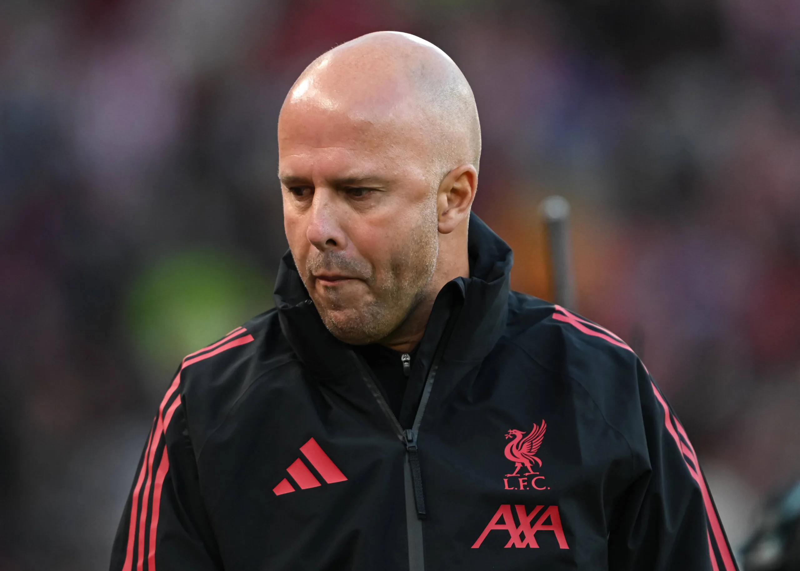 Former Arsenal star adamant Liverpool can&#8217;t sack Slot