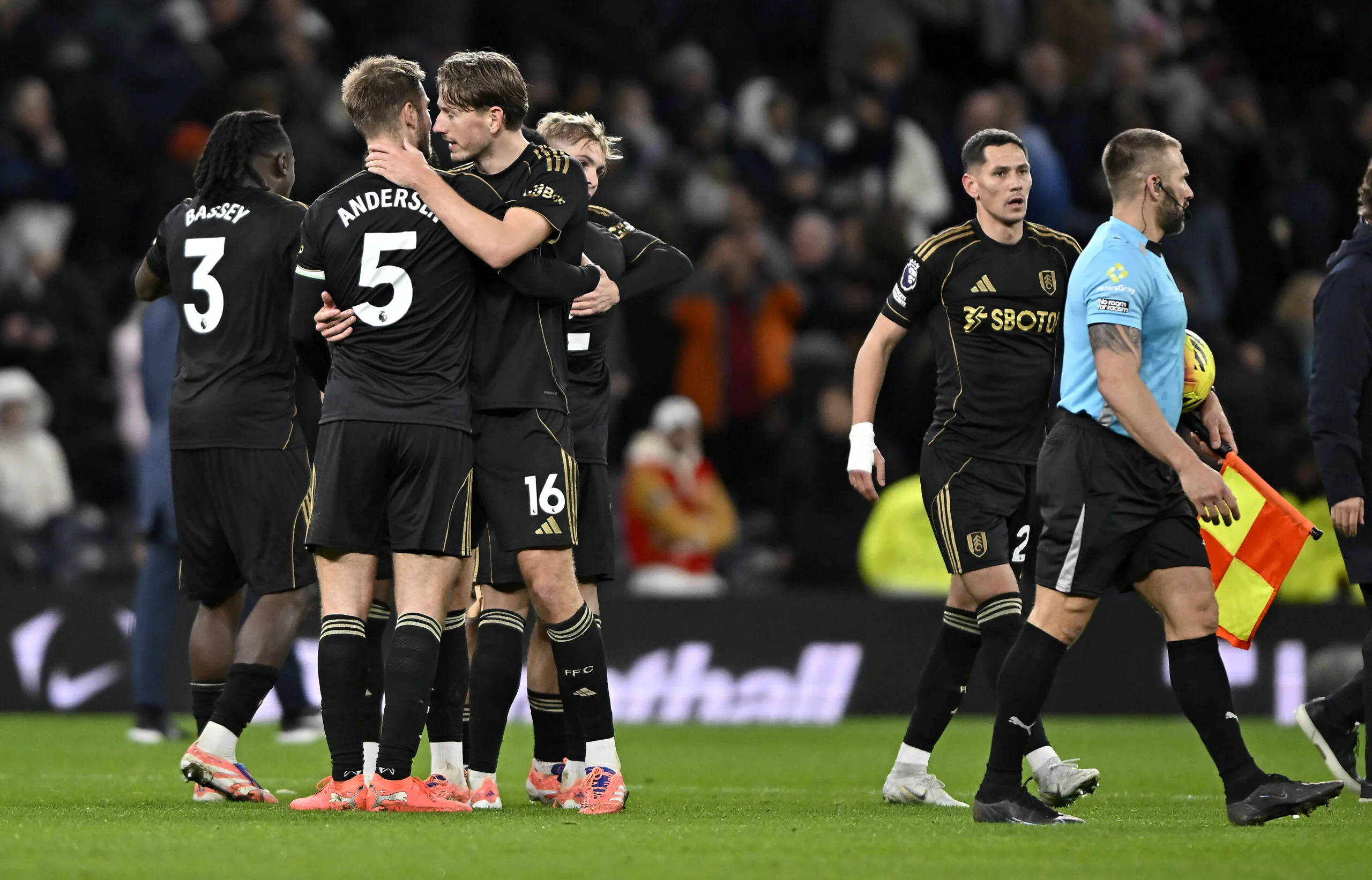 Η Φούλαμ Αποκαλύπτει τις Αδυναμίες της Τότεναμ