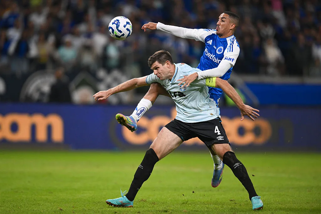 Γκρέμιο και Κρουζέιρο: Σύνθεση και Στόχοι για τη Μάχη στο Brasileirão