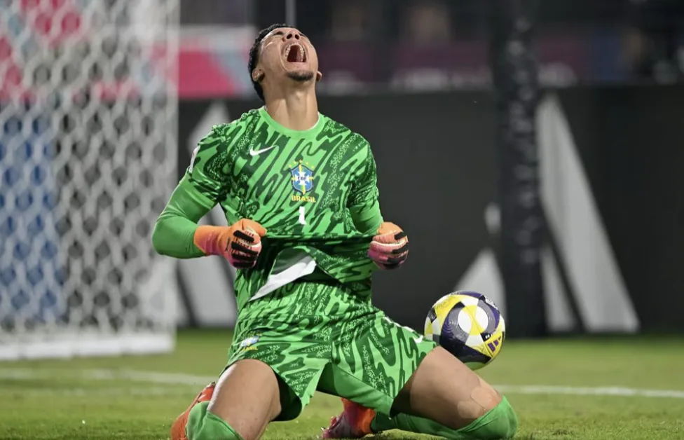 Ο τερματοφύλακας-ήρωας οδηγεί τη Βραζιλία στους «8» του Παγκοσμίου Κυπέλλου U-17