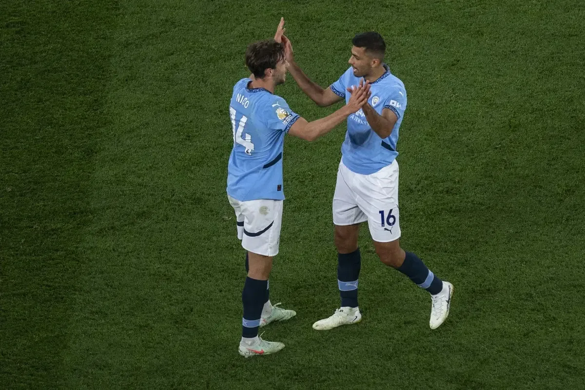 Η καθοδήγηση του Ρόδρι αναδεικνύει τον Νίκο Γκονζάλες στη Μάντσεστερ Σίτι