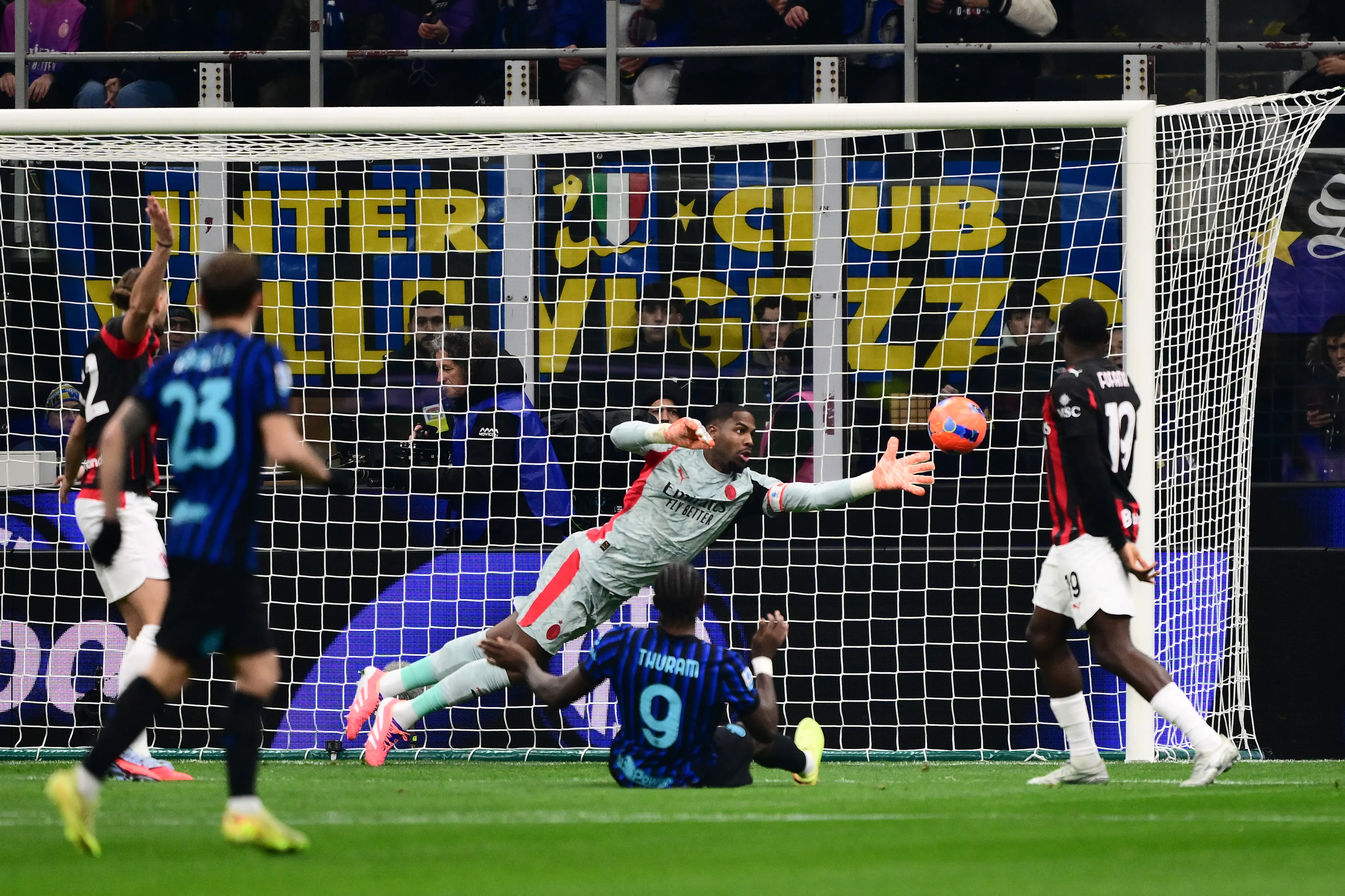 ? Inter v AC Milan: red-hot Maignan hands the derby to the Rossoneri!