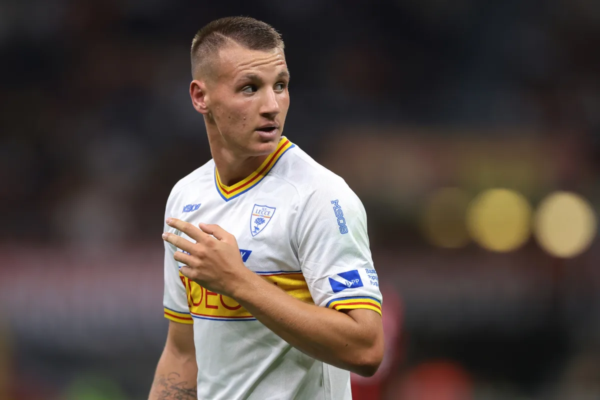 Ο πρόεδρος της Λέτσε διαψεύδει φήμες για πληρωμή από Μίλαν