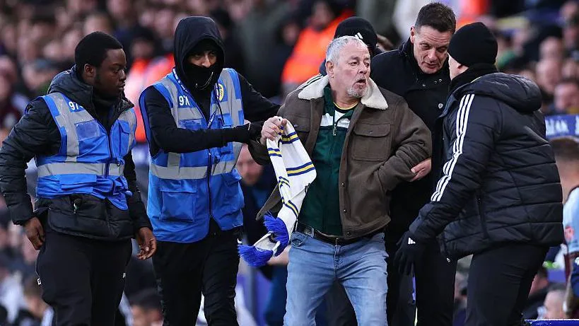 Leeds fans divided - but Farke defiant as pressure mounts