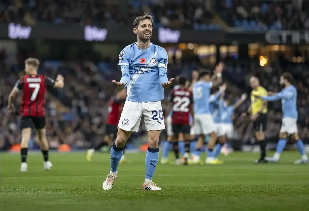 Legendary Manchester City midfielder &#8216;getting closer&#8217; to Etihad Stadium exit