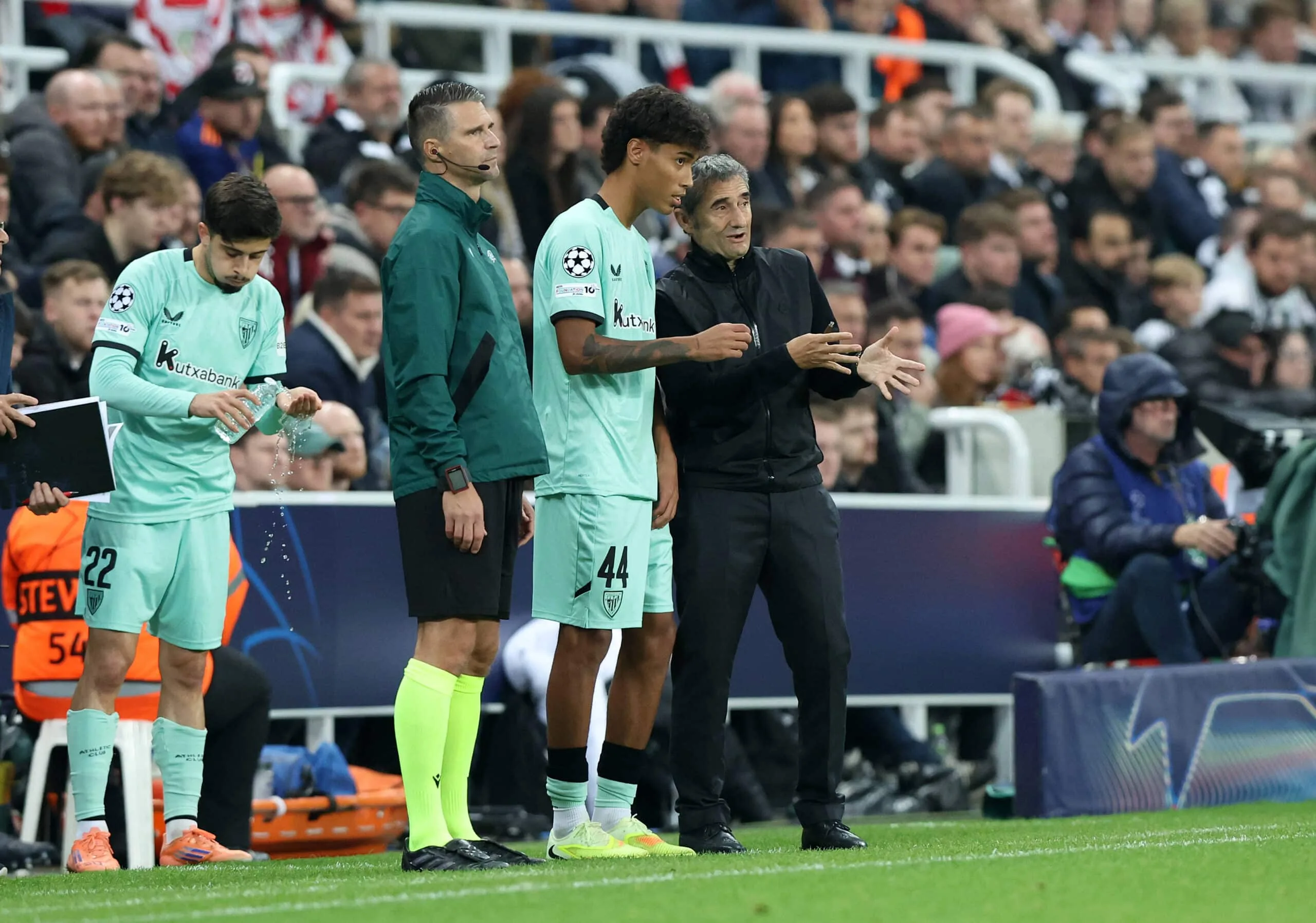 Ο Σέλτον Σάντσες: Ο Νέος Διάδοχος του Φιρμίνο στη Λίβερπουλ;