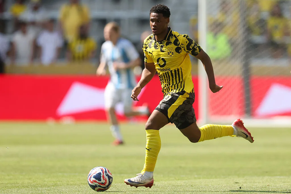 Loan move in January possible: BVB gem set for Bundesliga switch?