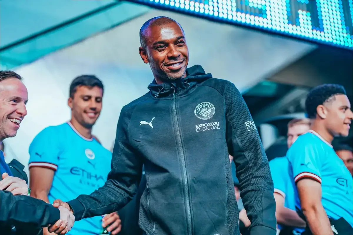 Manchester City legend Fernandinho makes major career announcement