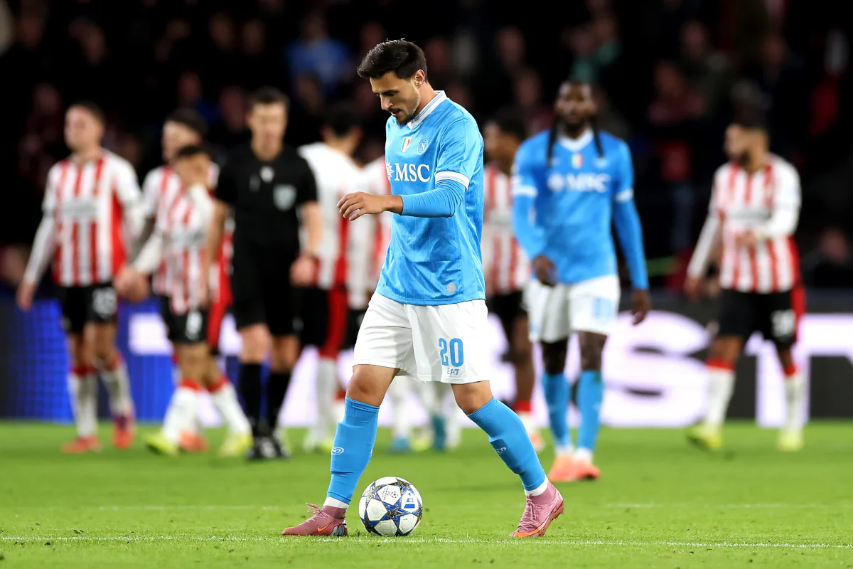 Ο Ελμάς έτοιμος για κάθε ρόλο στη Νάπολι ενόψει Φρανκφούρτης