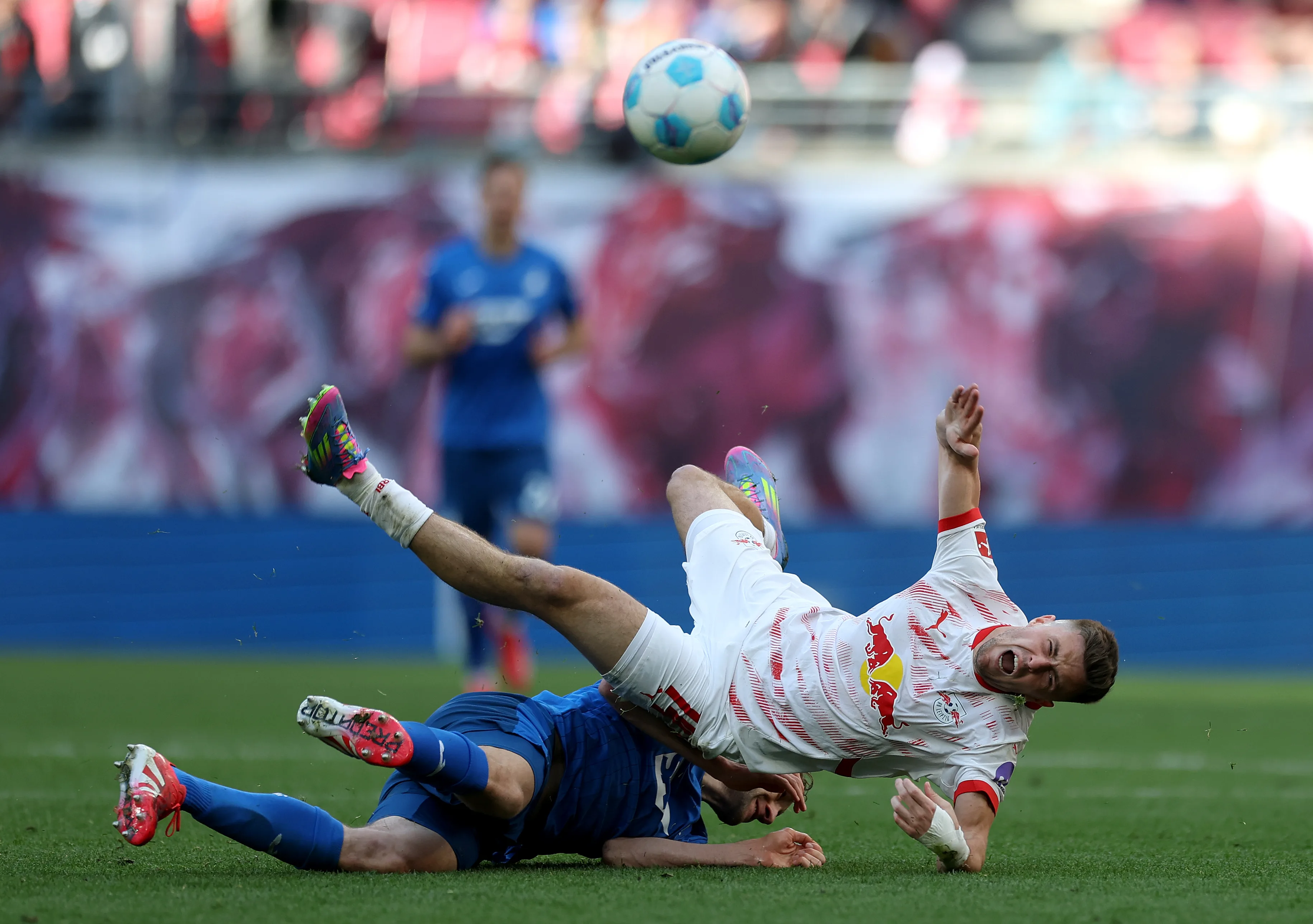 Χιούμορ και Προωθητικές Ενέργειες από την Χόφενχαϊμ