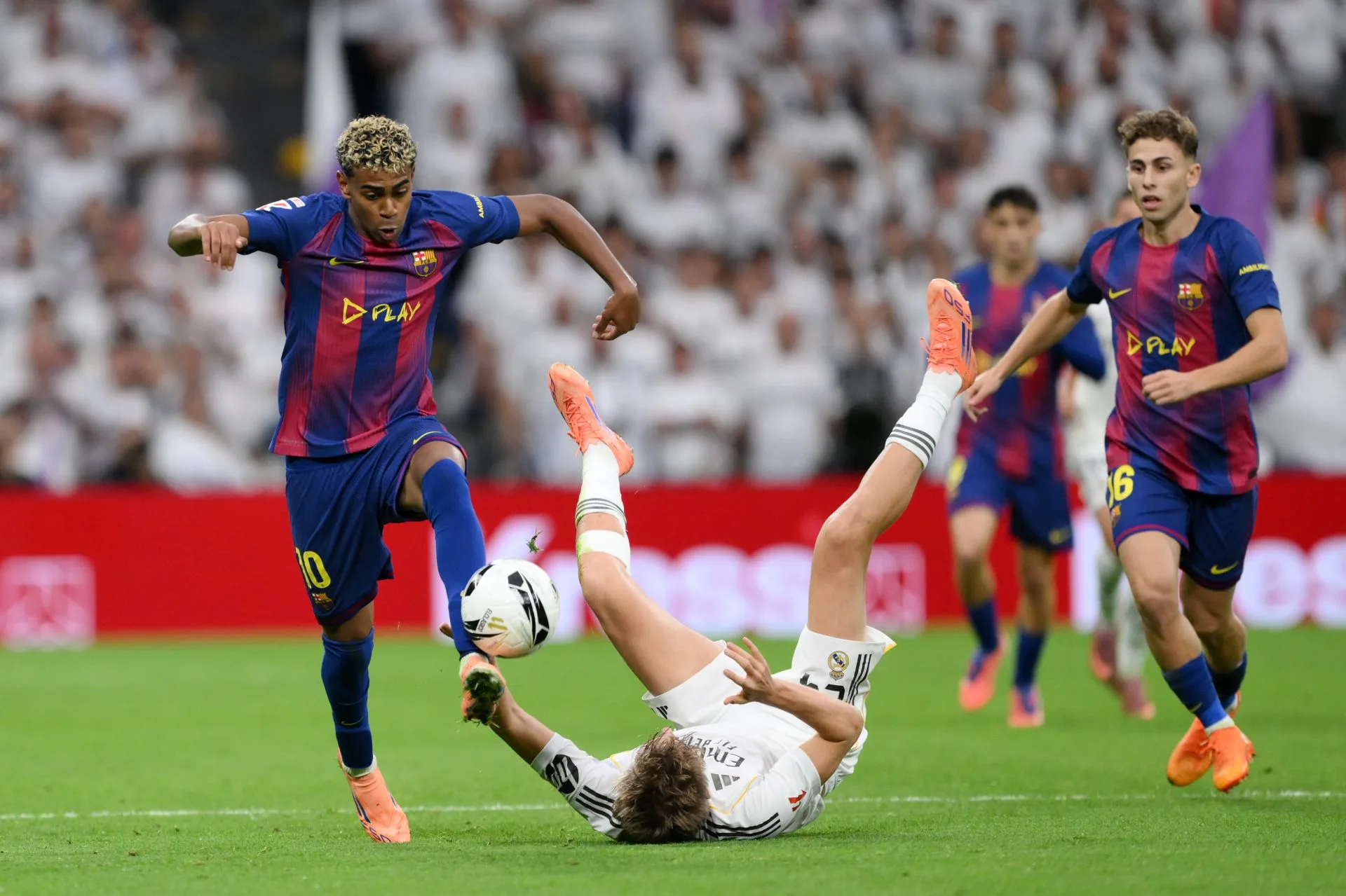 Υπεράσπιση του Λαμίν Γιαμάλ από τον Χουίχσεν