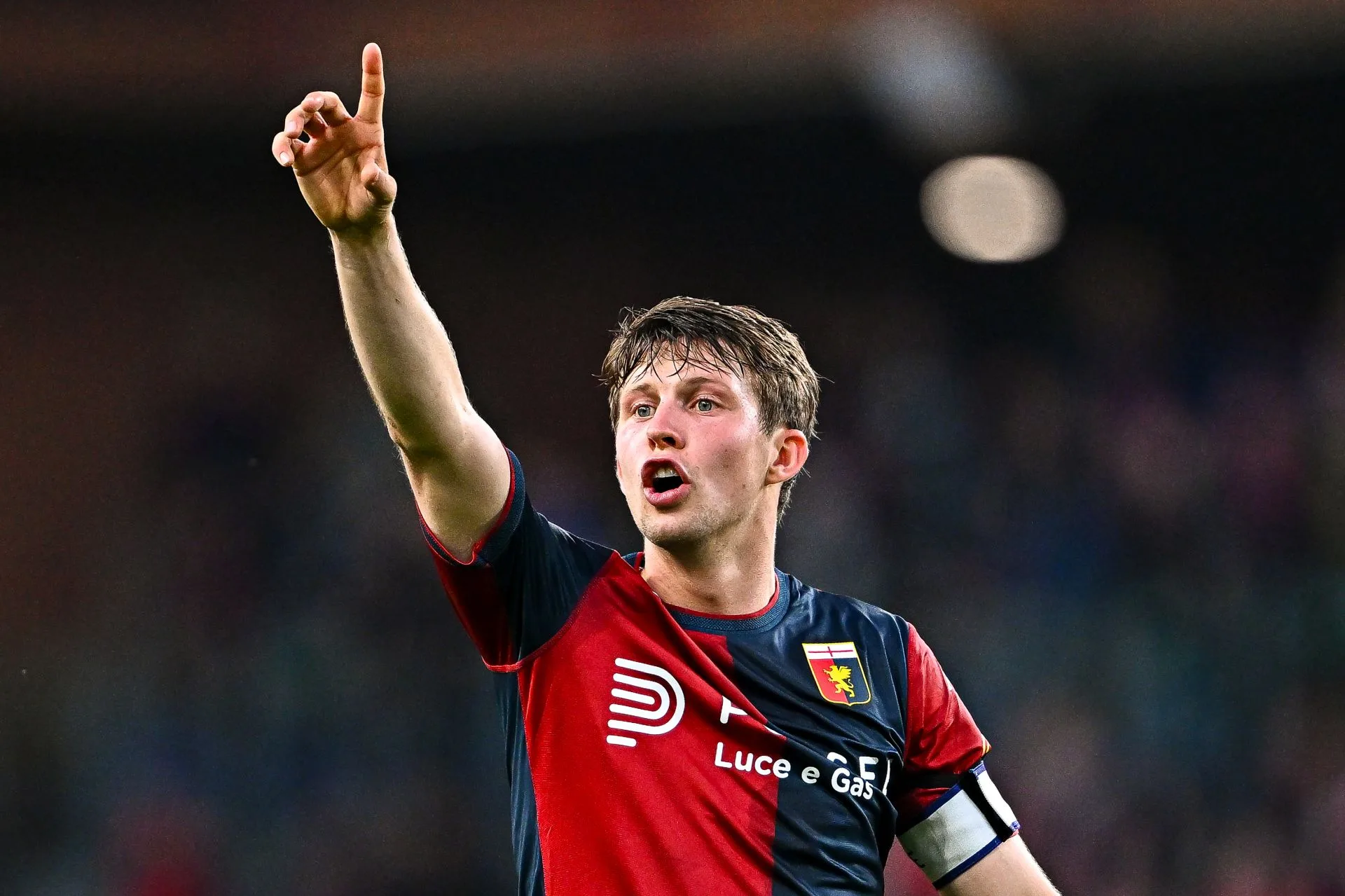 Η Ίντερ Μιλάνου στοχεύει τον Φρέντρυπ για ενίσχυση του κέντρου