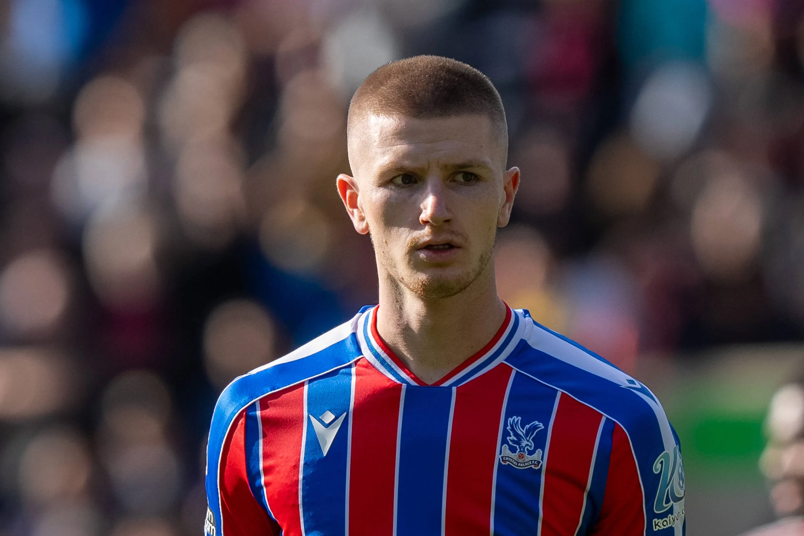 Η Μάντσεστερ Γιουνάιτεντ στοχεύει τον Άνταμ Γουόρτον για την ενίσχυση του κέντρου