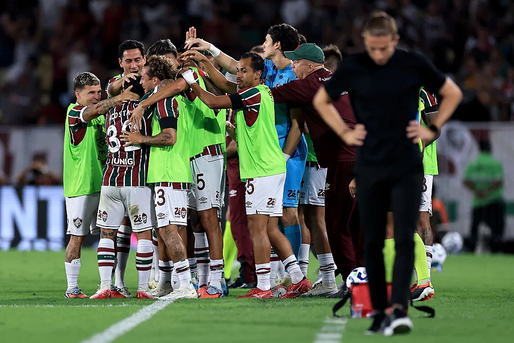 Εντυπωσιακό γκολ και απρόσμενο λάθος δίνουν προβάδισμα στη Φλουμινένσε