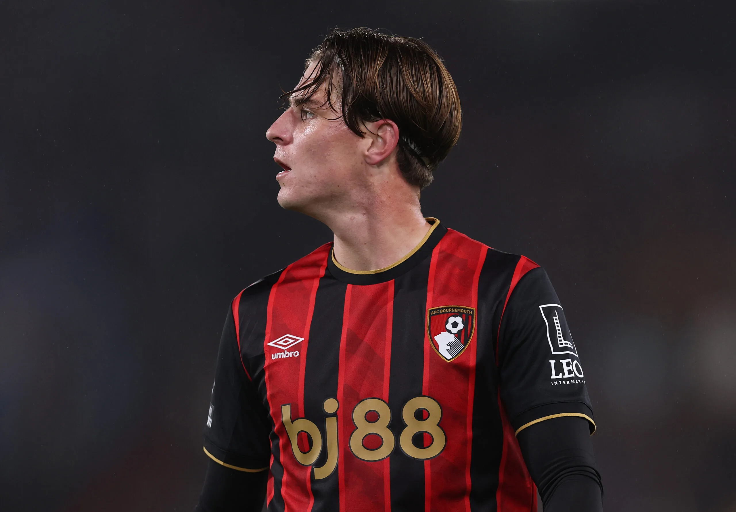 Η Τότεναμ Στοχεύει τον Άλεξ Σκοτ: Πρέπει να Κινήσει ο Φρανκ για την Απόκτησή του;