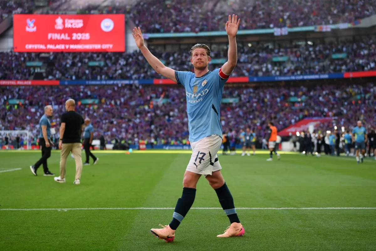 Η Μεταβατική Χρονιά της Manchester City: Από την Αποχώρηση Θρύλων στην Αναγέννηση