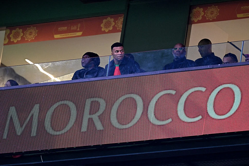 Ο Μπαπέ στηρίζει το Μαρόκο με φανέλα Χακίμι