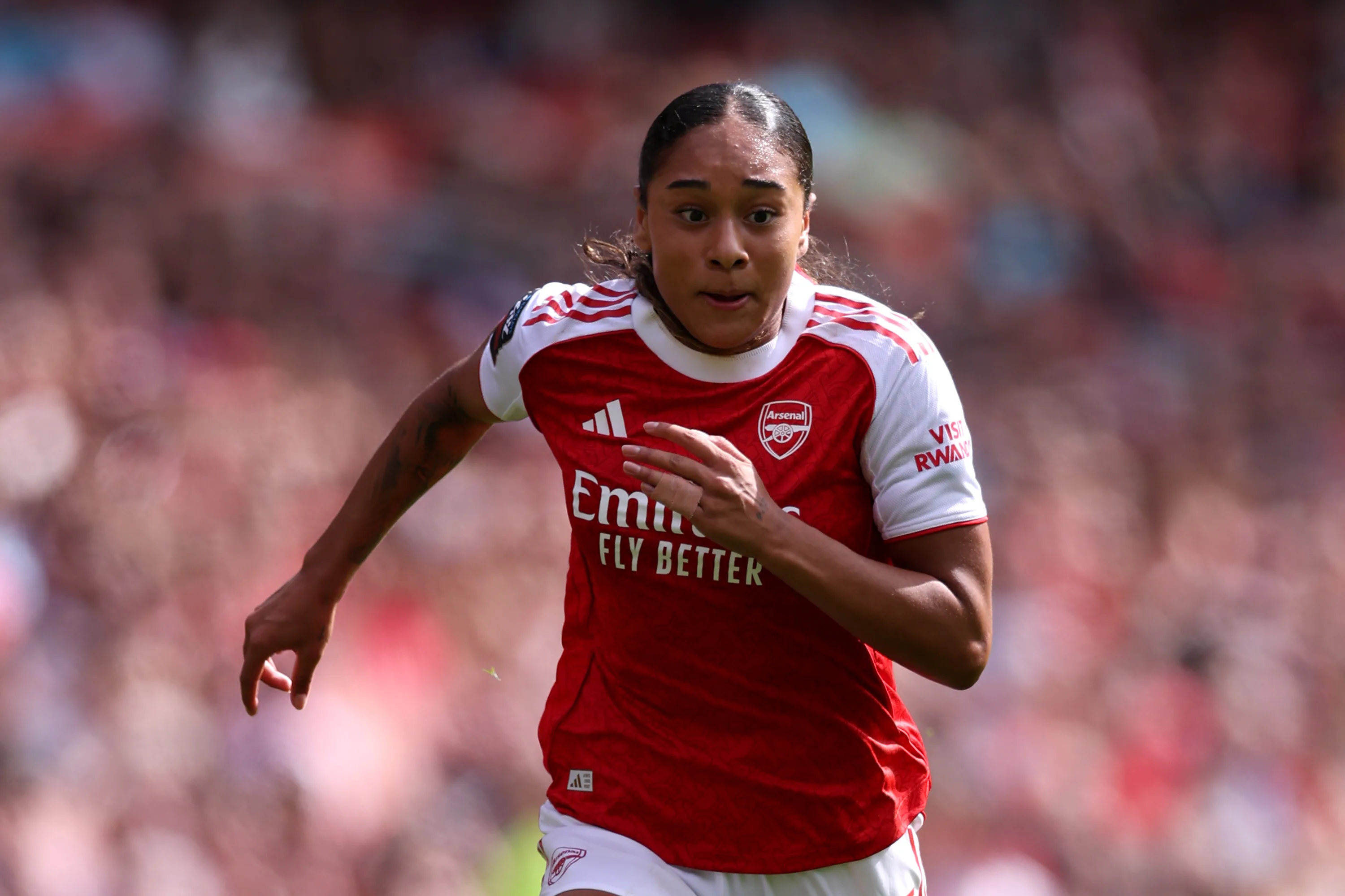 Η Ολίβια Σμιθ «πληγώνει» τη Λίβερπουλ με εντυπωσιακό γκολ