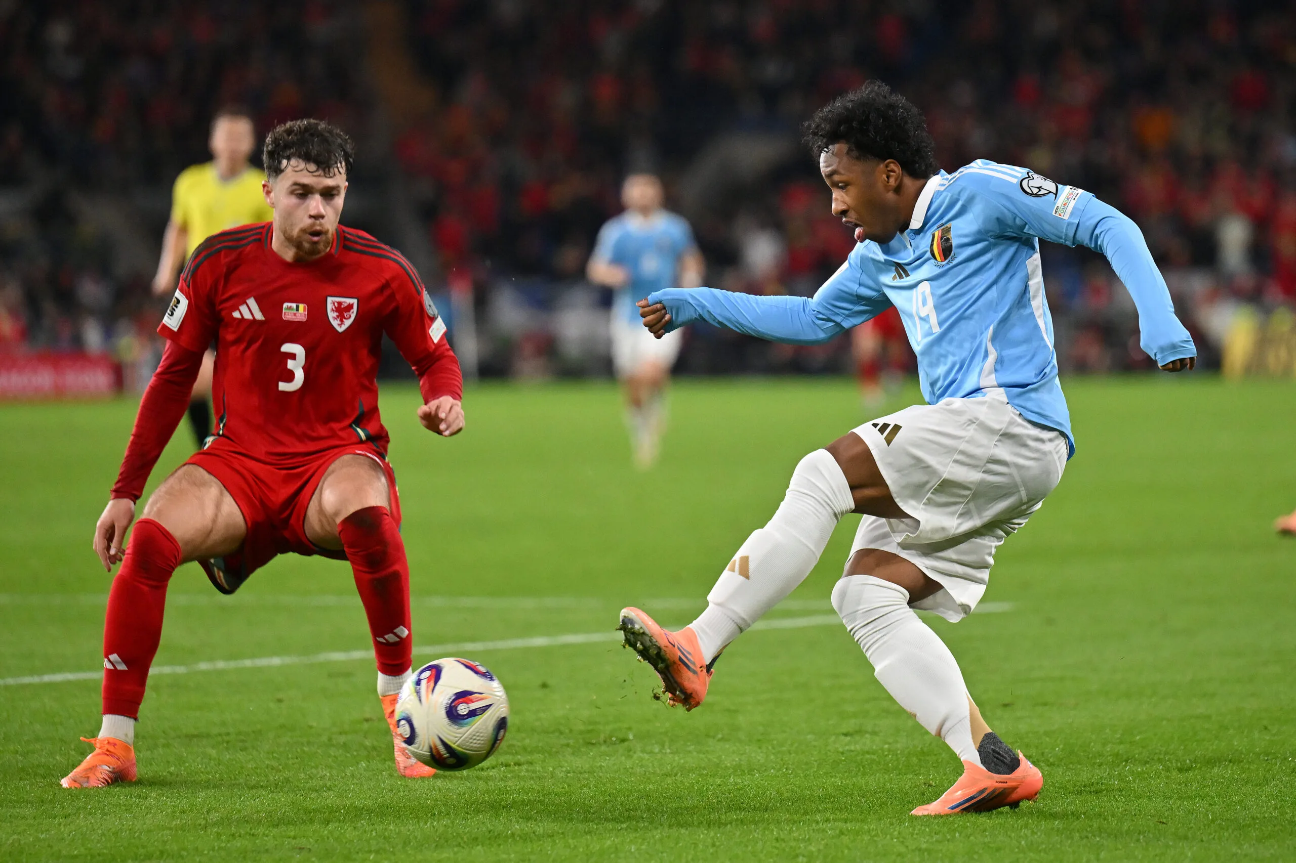 Η Μπαρτσελόνα Στοχεύει τον Φοφανά: Τι Μπορεί να Προσφέρει στο Καμπ Νου;