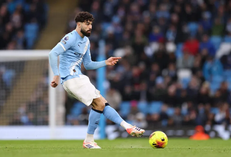 Η Μπαρτσελόνα στοχεύει σε Γκβάρντιολ και Μπαστόνι για την άμυνα