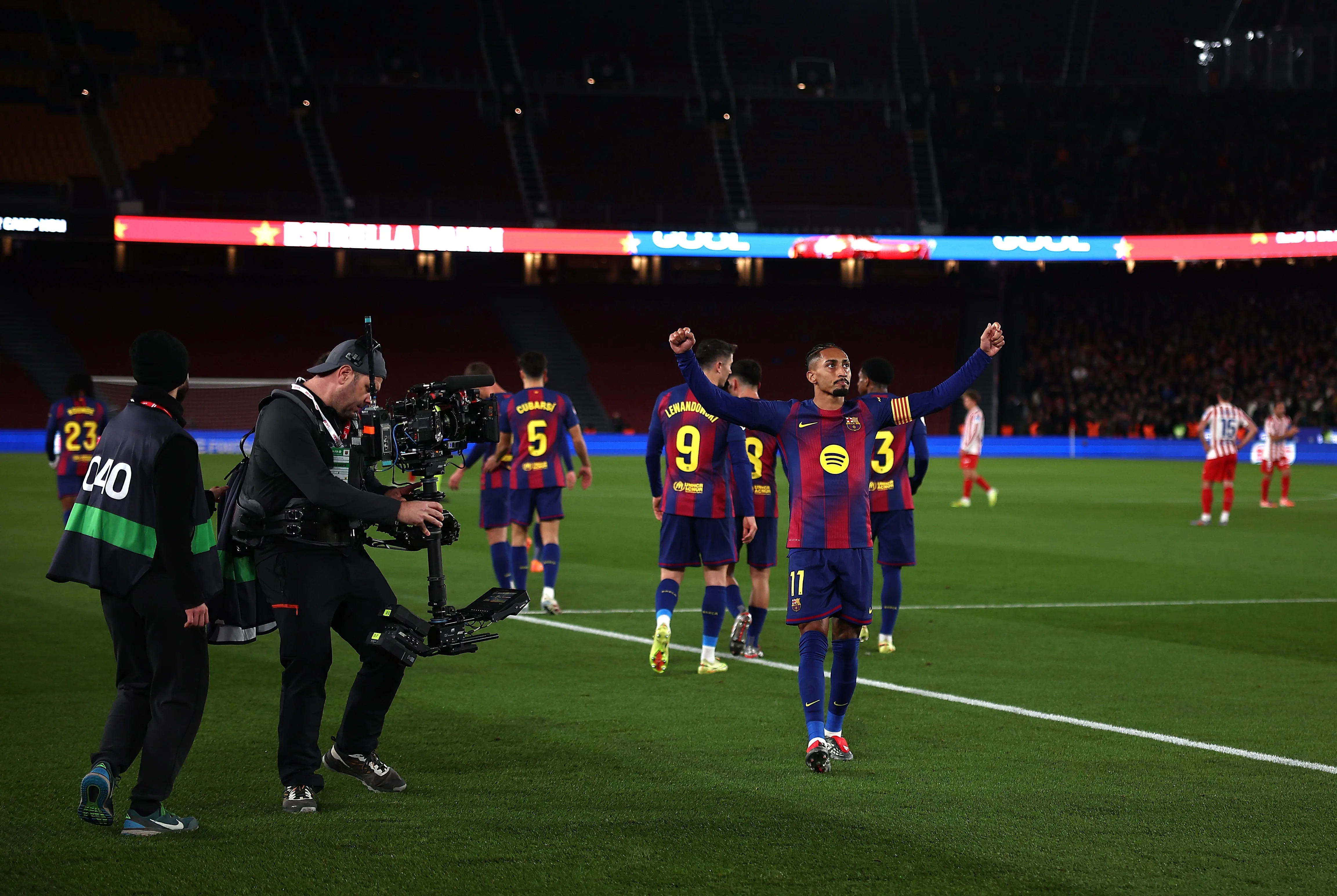 Η Μπαρτσελόνα επεκτείνει το προβάδισμα στη La Liga με νίκη επί της Ατλέτικο