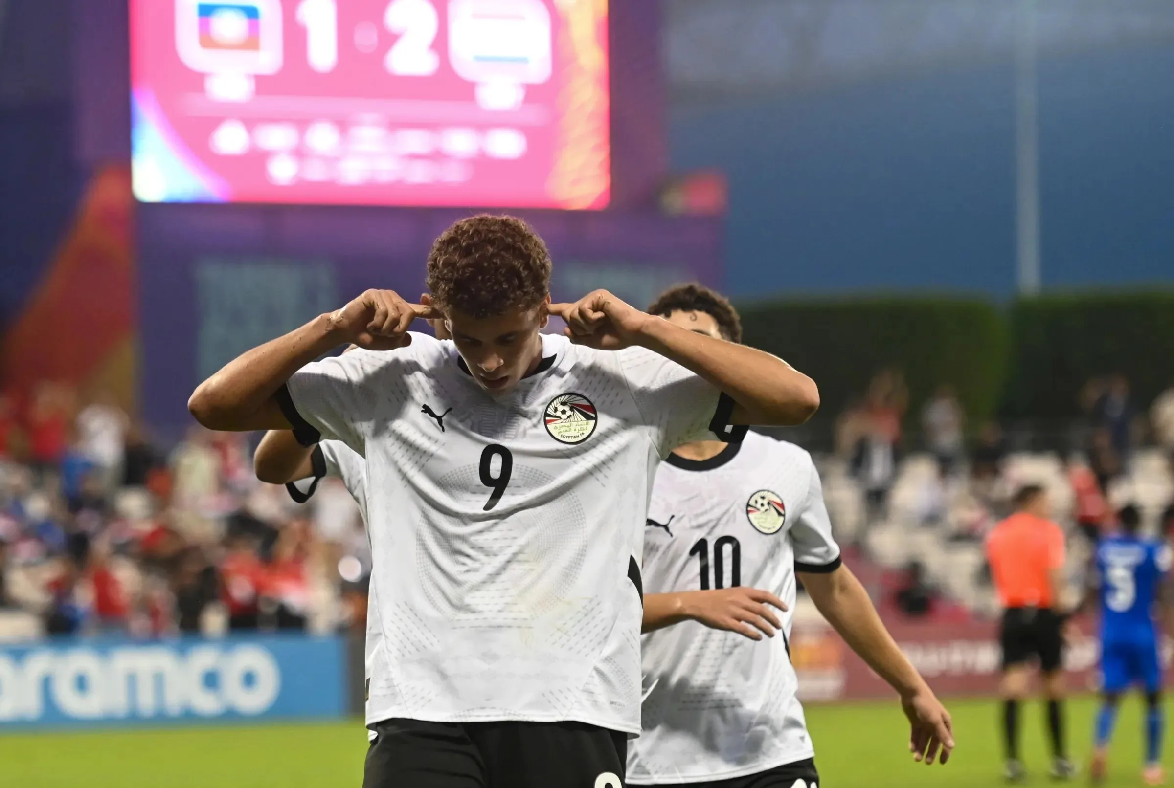 Η Μπαρτσελόνα αυξάνει την προσφορά για τον νεαρό επιθετικό