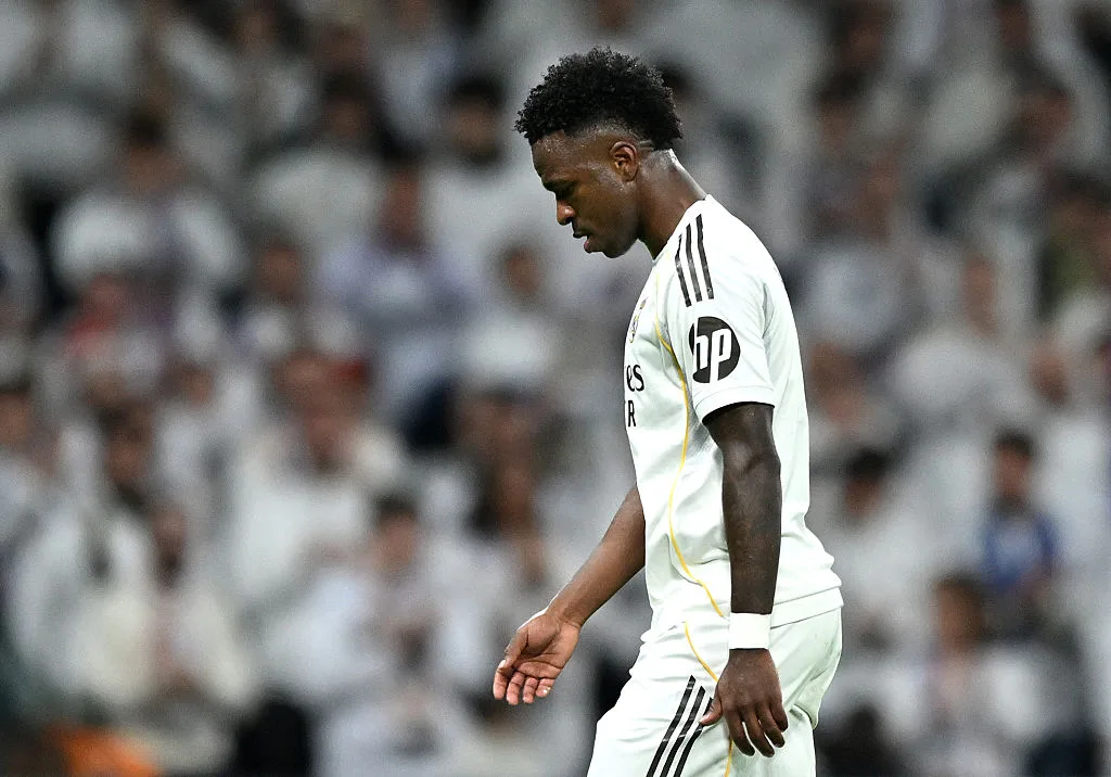 Η Ανομβρία Γκολ του Βινίσιους και οι Αντιδράσεις των Φιλάθλων