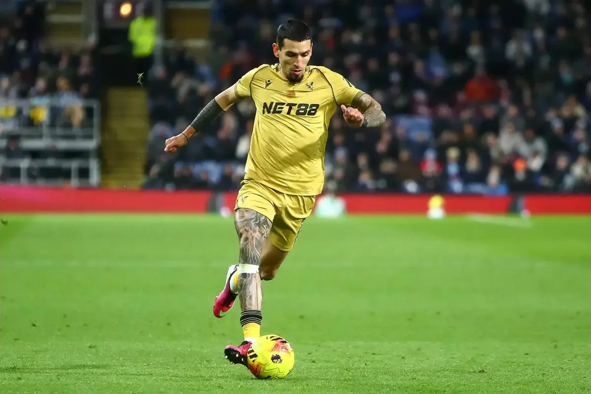 Η Μάντσεστερ Σίτι εξετάζει τον Ντάνιελ Μουνιόζ για την άμυνα