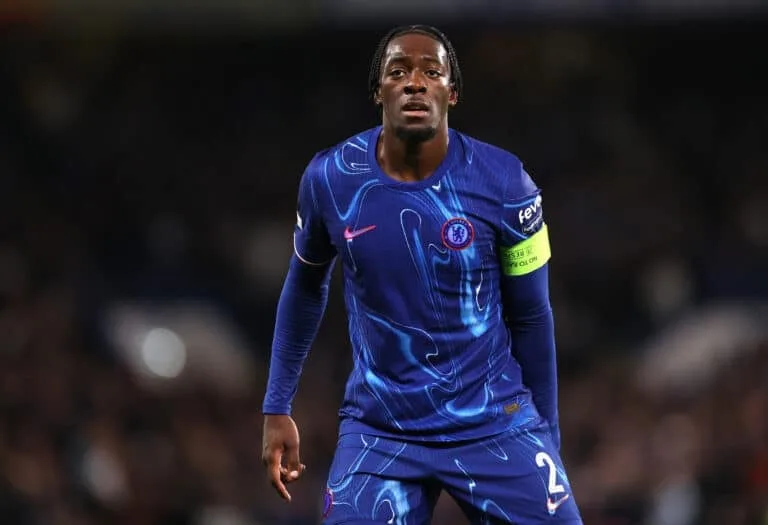 Η Ρόμα στοχεύει τον Ντιζασί, ενώ η Μπαρτσελόνα εξετάζει την προσφορά