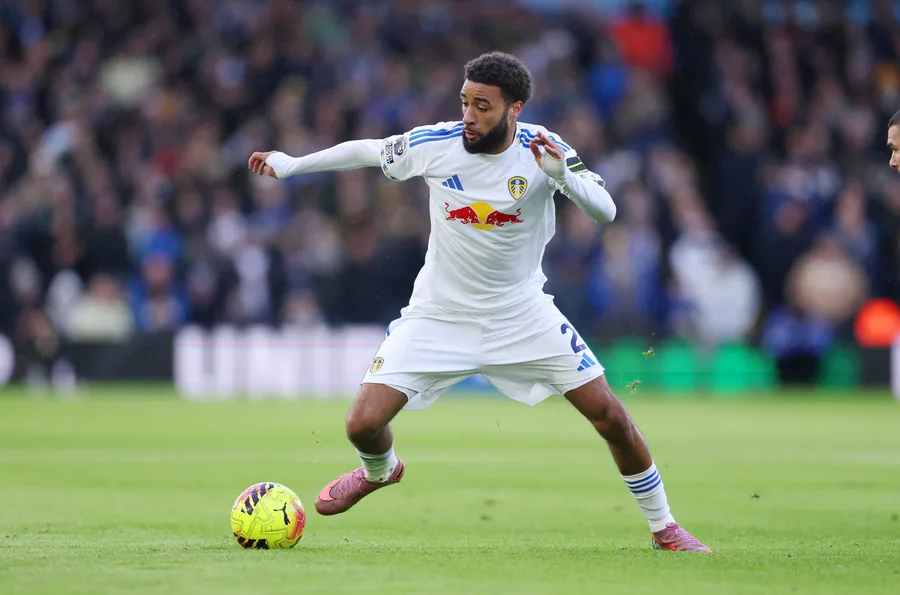 Η Έβερτον στοχεύει τον Μπόγκλ για ενίσχυση της άμυνας