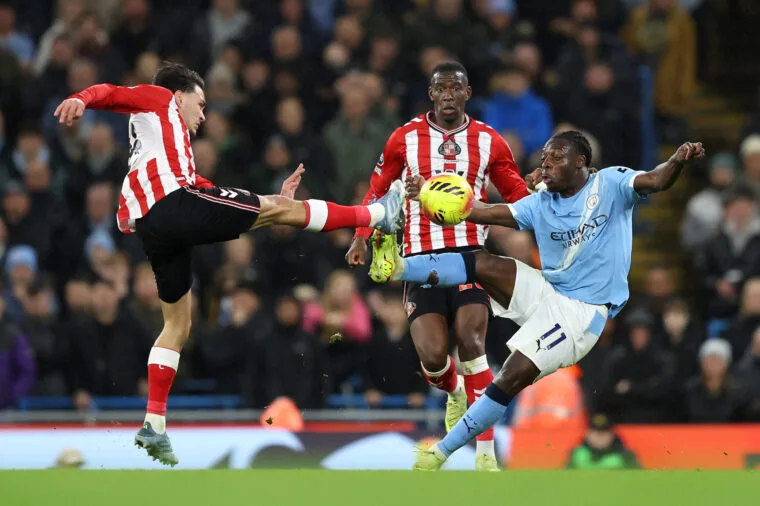 Σάντερλαντ και Νιούκαστλ: Μάχη για το κύρος στο Στάδιο του Φωτός