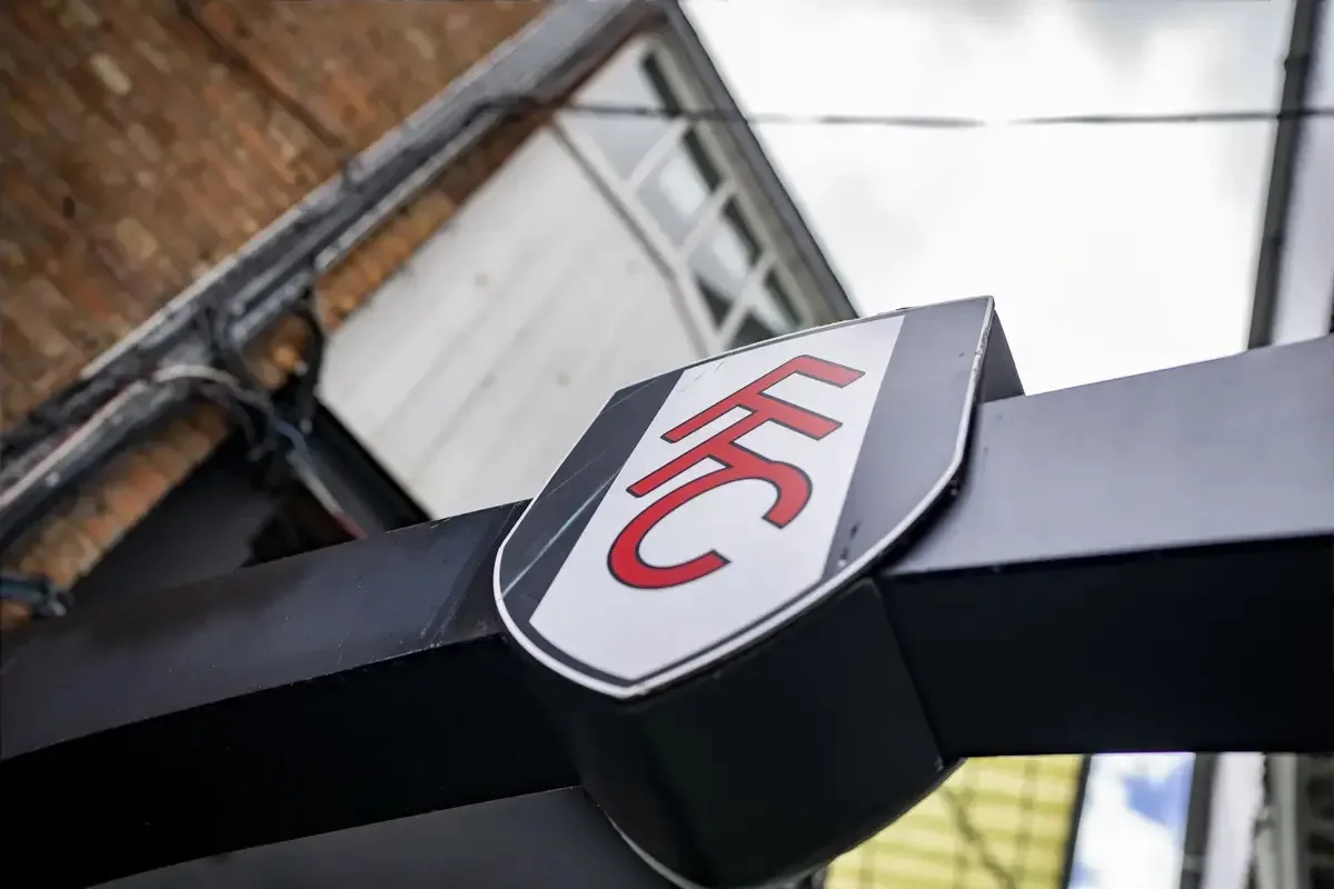 Η Μάντσεστερ Σίτι αντιμετωπίζει τη Φούλαμ με στόχο την κορυφή