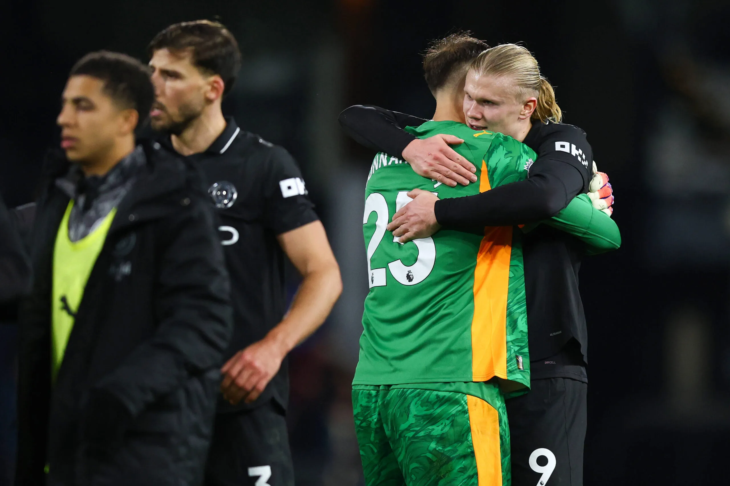 Ιστορικό επίτευγμα Χάαλαντ και νίκη-θρίλερ για τη Μάντσεστερ Σίτι