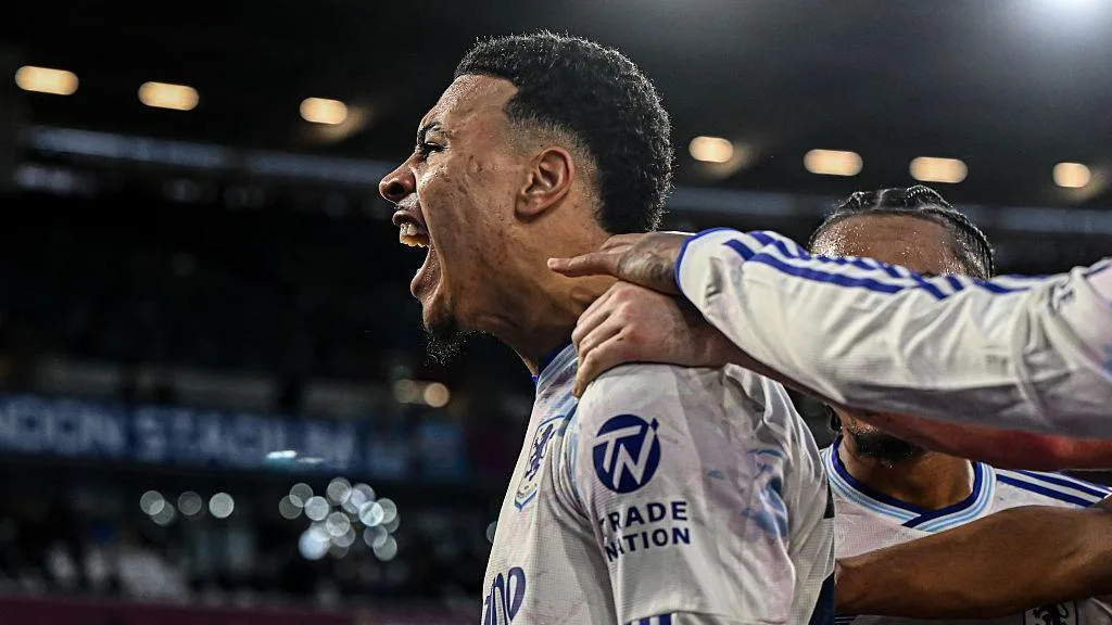 Η Αναγέννηση του Ρότζερς και η Άνοδος της Άστον Βίλα