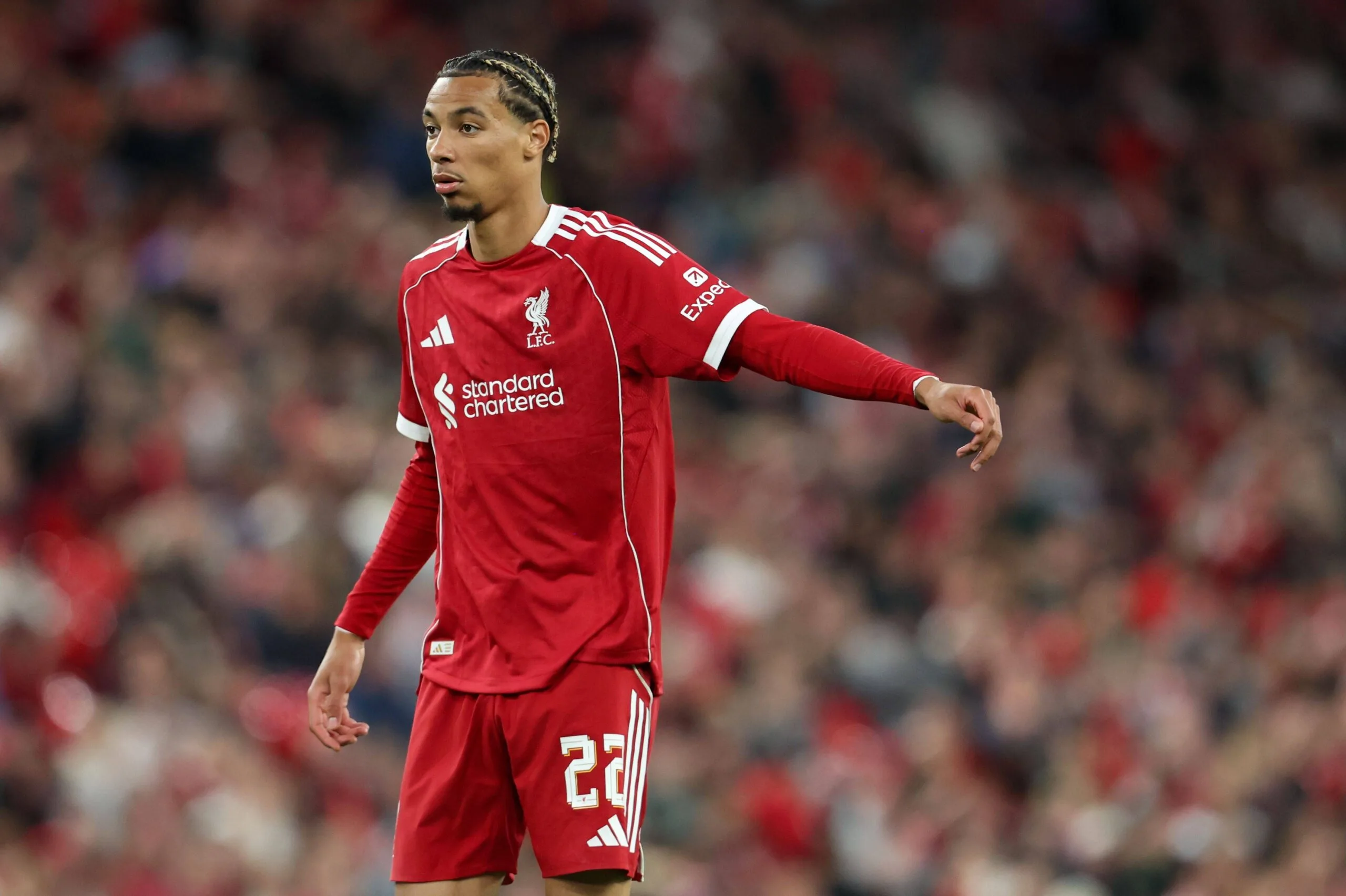 Ο Εκιτίκε στοχεύει να γράψει ιστορία με τη Λίβερπουλ