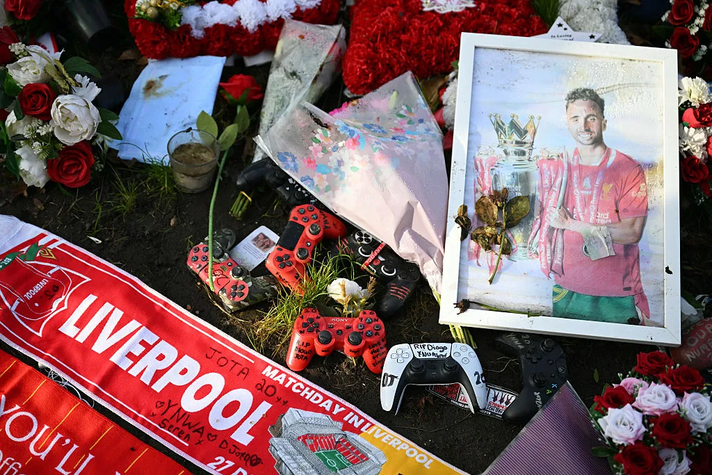 Συγκινητικό αφιέρωμα σε Ντιόγκο Ζότα από Λίβερπουλ και Γουλβς