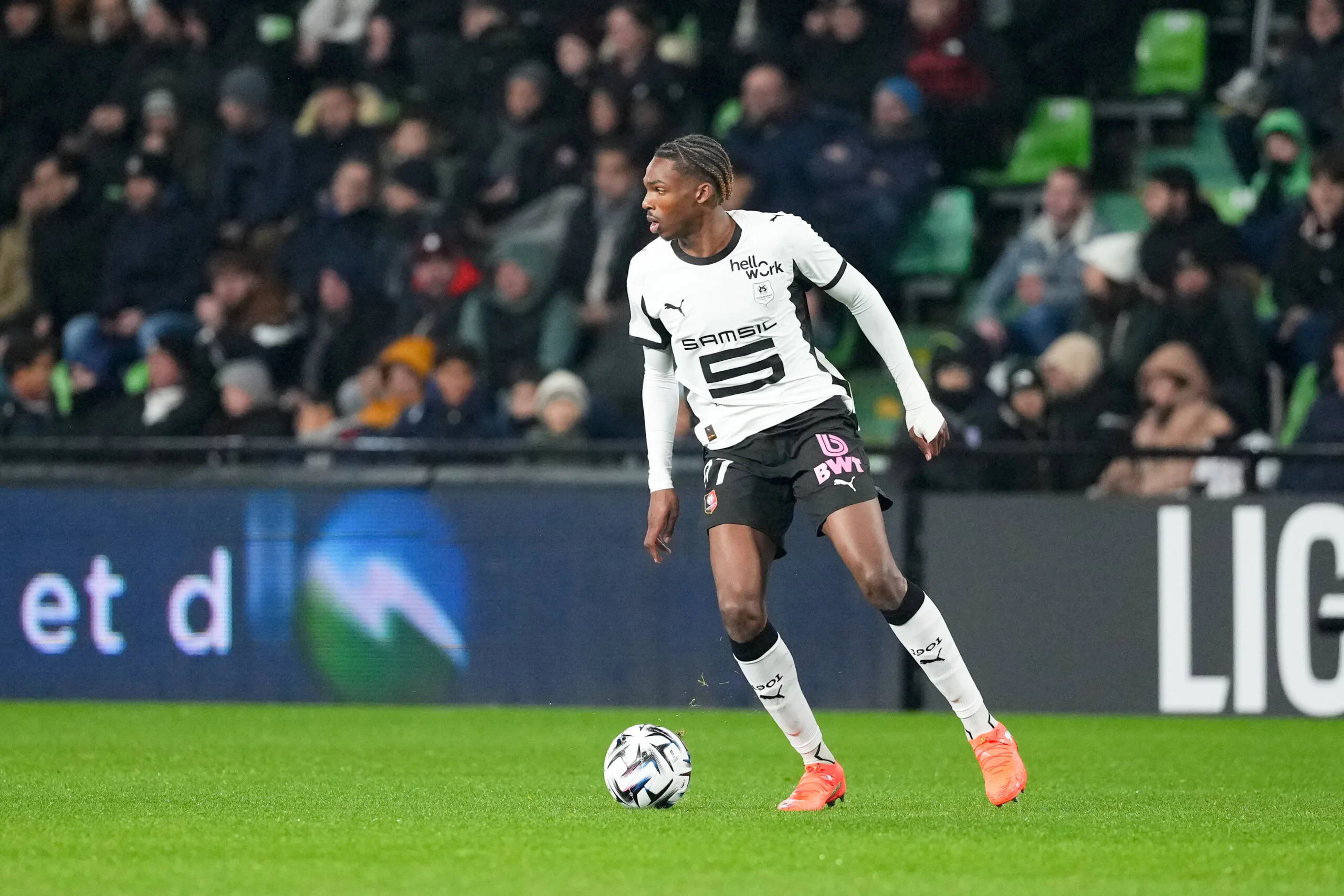 Αναζητώντας λύσεις στην άμυνα: Οι προκλήσεις της Λίβερπουλ