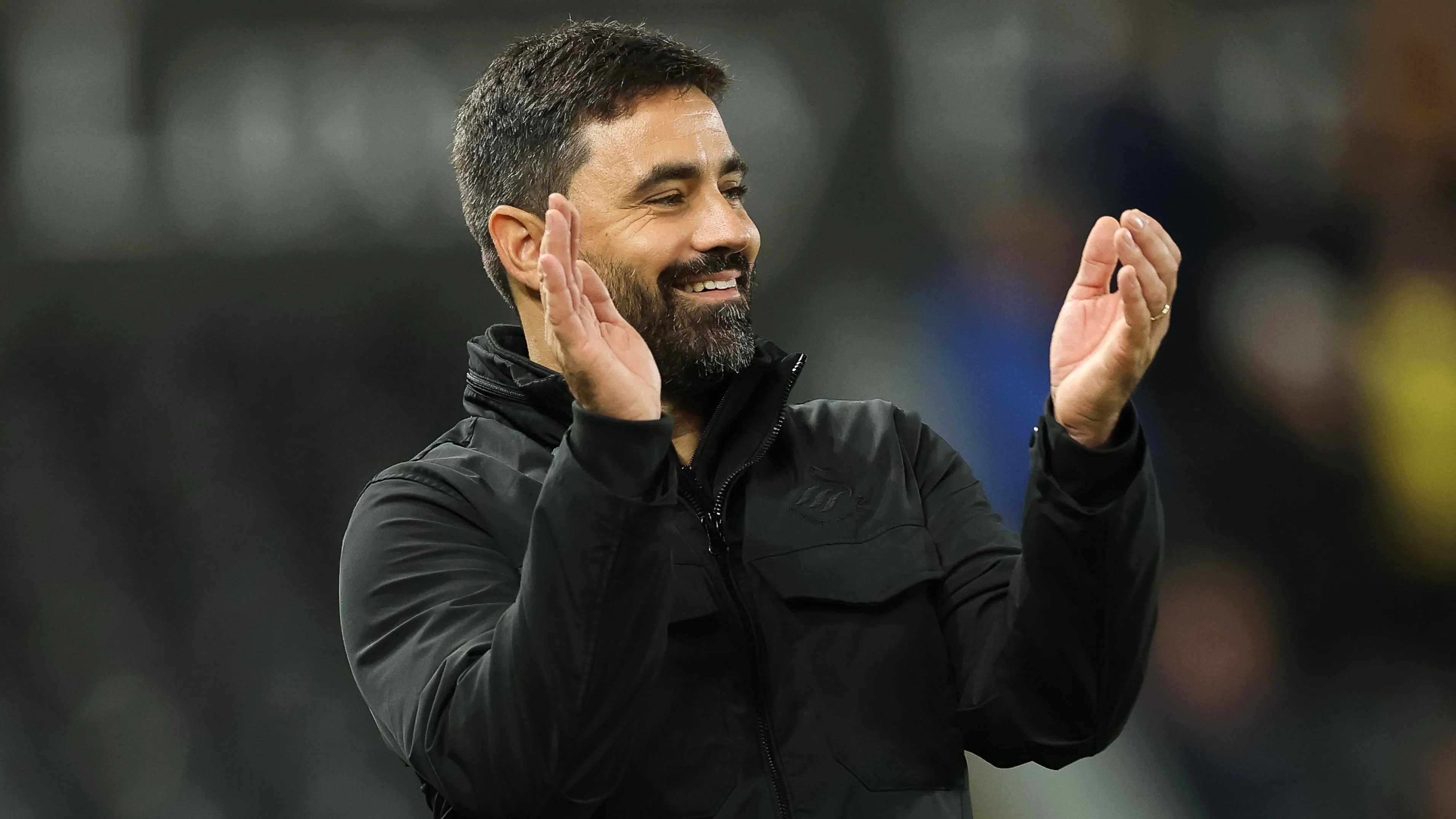 Η Σουόνσι στοχεύει σε νέα βήματα μετά την πρώτη νίκη του Ματός